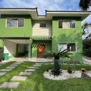 Seu novo lar em condomínio fechado!