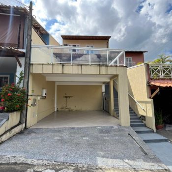 Duplex de alto padrão em condomínio fechado, pensado para quem busca conforto, segurança e momentos especiais em família.