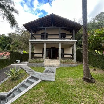 Casa duplex em Pendotiba, Niterói — conforto e lazer para toda a família!
